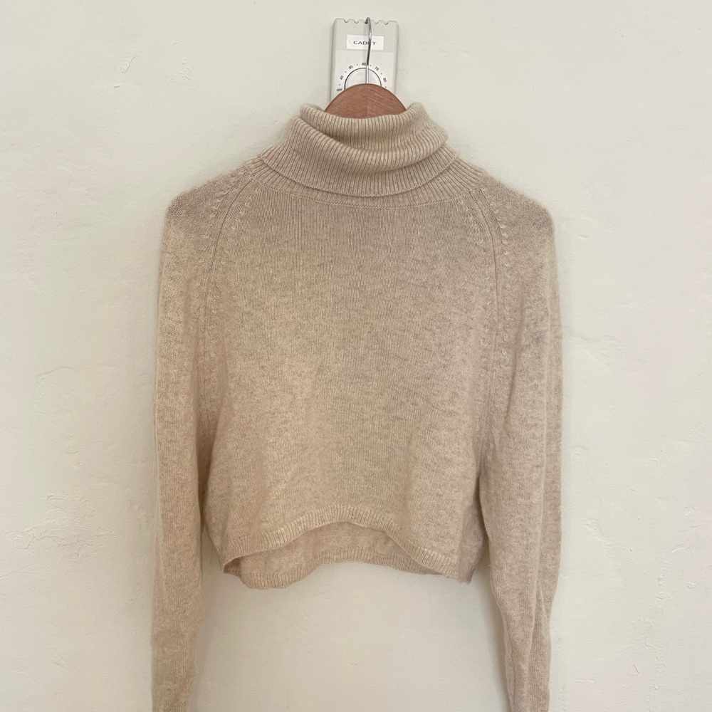 Wilfred 100% Cashmere sweater, size small